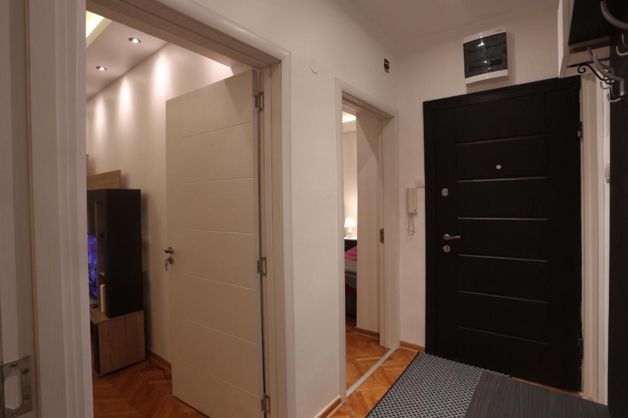 Lägenhet Balkanic Star Belgrad
